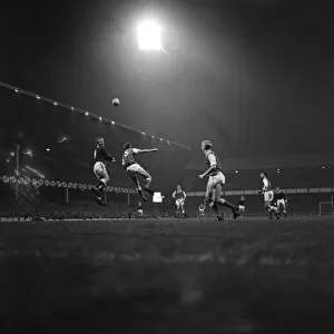 Everton v Arsenal, League Division One, final score 2-1 to Everton. 2nd October 1963