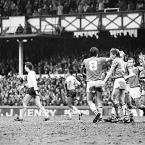 Everton v. Arsenal. March 1985 MF20-13-023 The final score was a two nil victory