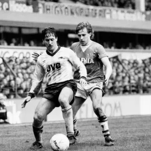 Everton v. Arsenal. Mars 1985 MF Le score final était une victoire deux buts à zéro.