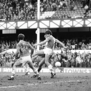 Everton v. Notts County. February 1984 MF14-01-009 The final score was a four one victory Everton v. Notts County. February 1984 MF14-01-009 The final score was a four one victory