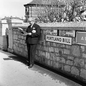 Ex Superintendent George Smith, Special Branch background pictures for Sunday Pictorial