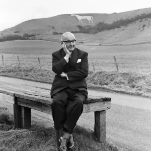 Ex Superintendent George Smith, Special Branch background pictures for Sunday Pictorial