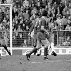 Chelsea v Liverpool F.A Cup Print 1982 Chelsea v Liverpool F.A Cup Print 1982
