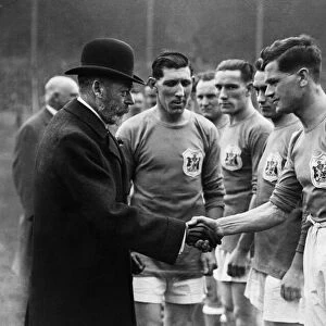 FA Cup - 1927 - Cardiff City v Arsenal - King George V is introduced to the Cardiff team
