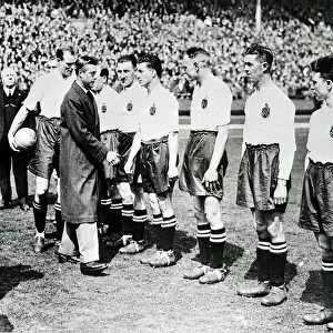 FA Cup Final 1929 Bolton v Portsmouth Jimmy Seddon captain of winning 1929