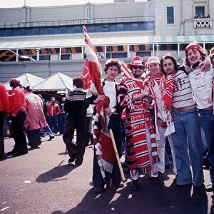 FA Cup Final 1977 Liverpool v Manchester United fans supporters scaves ahtts banners