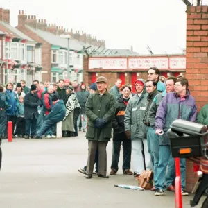 Fans desperate for a ticket for Middlesbroughs last match at Ayresome Park against Fans desperate for a ticket for Middlesbroughs last match at Ayresome Park against