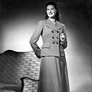 Fashion 1940 s: Nicoll clothes for late summer and early autumn