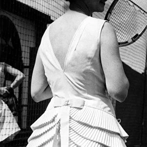 Fashion 1960s. Preview of the styles match. Today (25-6-62