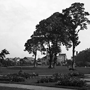 Fassnidge park, M A Sedgewick Brewery in background. Circa 1930