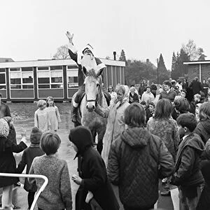 Father Christmas arrives on horseback at Woodley School 30th November 1968