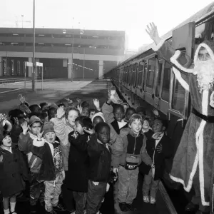Father Christmas at Snow Hill Station, Birmingham 1989 Print