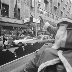 Father Christmas Tours Birmingham City Centre, 8th December 1979. Centre Hotel, Cecil Gee Father Christmas Tours Birmingham City Centre, 8th December 1979. Centre Hotel, Cecil Gee