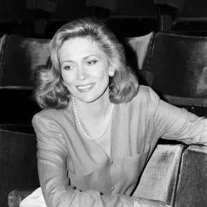 Faye Dunaway is set to star in a play at Londons Wyndham Theatre. 17th July 1986