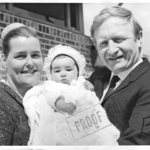 FEE &pound;150 UP TO 1 / 4 PAGE Dustbin Baby Michelle Rooney tracks down her birth