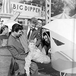 Festival of Britain 1951 Battersea Pleasure Gardens - Diana Dors 11 / 5 / 1951