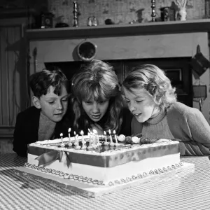 Film star Hayley Mills celebrates her 15th birthday at Pinewood Studios where she is Film star Hayley Mills celebrates her 15th birthday at Pinewood Studios where she is