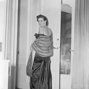 Film Star Jane Russell arrives in England September 1949 020234 / 3