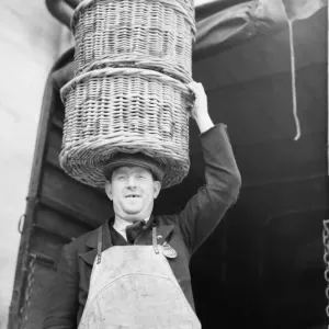 Filming of Pygmalion, directed by Anthony Asquith and Leslie Howard, at Pinewood Studios Filming of Pygmalion, directed by Anthony Asquith and Leslie Howard, at Pinewood Studios