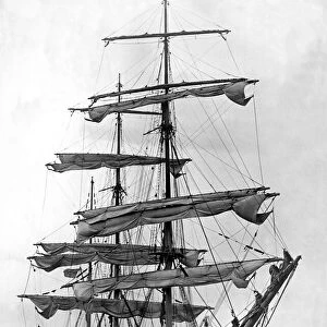 The Finnish sailing ship Killoran on the River Tyne