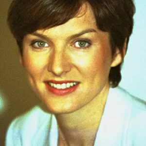 Fiona Bruce BBC News TV Presenter April 1999