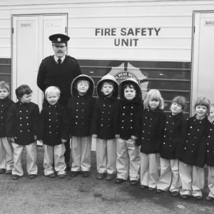 Fire safety unit Sub officer Graham Shiel with children at Southridge First Shcook Fire safety unit Sub officer Graham Shiel with children at Southridge First Shcook
