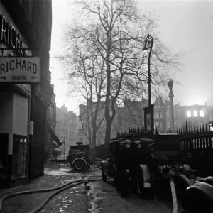 Print of Firemen and Pumps in St Paul's Cathedral Church Yard