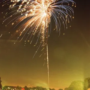 Fireworks, Kings Meadow park, Reading, Berkshire, 4th November 1995 Fireworks, Kings Meadow park, Reading, Berkshire, 4th November 1995