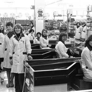 The first customers of the new Presto supermarket which opened in the Britannia Centre in The first customers of the new Presto supermarket which opened in the Britannia Centre in