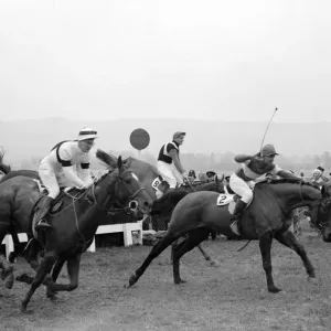 First day of the Cheltenham Festival 1960. E. S. B leads the 2nd race