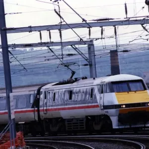 The First Electric Intercity 225 Passenger Train Print (00367) The First Electric Intercity 225 Passenger Train Print (00367)