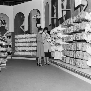 First look at new Tesco Store, England, Saturday 20th October 1979. (Location TBC)
