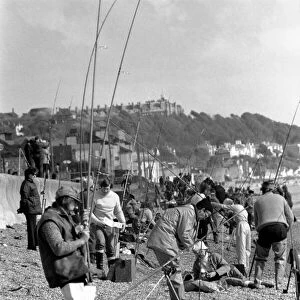Fishing / Fisherman / Fishermen Sport / Outdoor: 2000 anglers fish from Folkestone Beaches