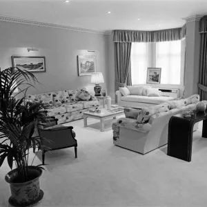 A flat in Knightsbridge which has just gone on sale for £1, 750, 000 A flat in Knightsbridge which has just gone on sale for £1, 750, 000