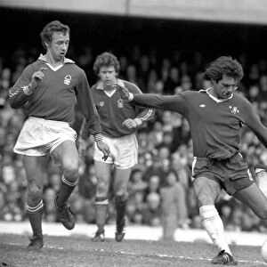 Football: Chelsea vs. Nottingham Forest. April 1977 77-02166-052