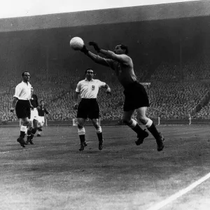 Football England v Hungary November 1953 Merrick Saves L-R Billy Wright Football England v Hungary November 1953 Merrick Saves L-R Billy Wright