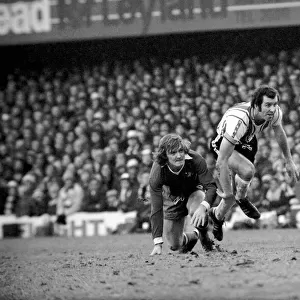 Football: F. A. Cup: Southampton (1) v. Chelsea (1). January 1977 77-00108-008