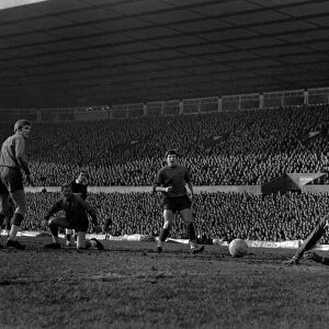 Football. Manchester United v. Crystal Palace. February 1970 70-1635-004