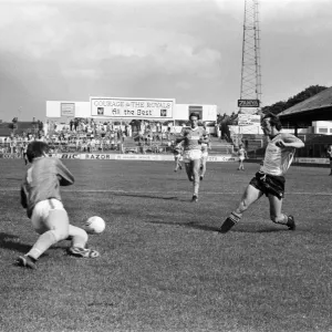Football match, Reading v Blackpool, final score 1-0 to Reading. League Division Three Football match, Reading v Blackpool, final score 1-0 to Reading. League Division Three