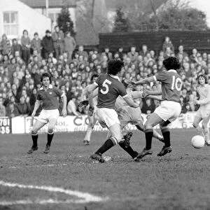 Football: Oxford United vs. Manchester United. February 1975 75-00765-038