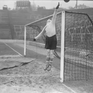 Football Sam Bartram (Charlton) B292 / 1 January 1951 Football Sam Bartram (Charlton) B292 / 1 January 1951