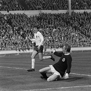 Football Scotland versus England at Wembley 1967 Denis Law