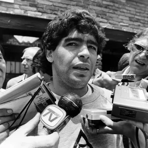 Football World Cup 1986 Diego Maradona Argentinian footballer talking to Football World Cup 1986 Diego Maradona Argentinian footballer talking to