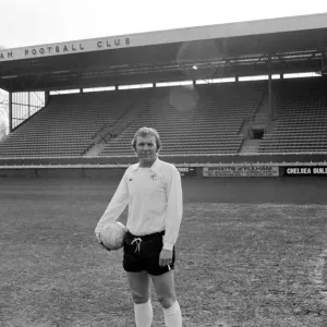 Footballer Bobby Moore: Fulham snap up Bobby Moore: Bobby Moore West Ham team captain Footballer Bobby Moore: Fulham snap up Bobby Moore: Bobby Moore West Ham team captain