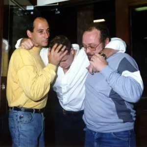 Paul Gascoigne : Gazza, un pire état après avoir été frappé inconscient à Walkers Nightclub dans Low Friar Street, Newcastle le 29 septembre 1991.