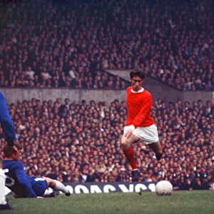 Francis Burns, Manchester United, Match Action, 1969 / 70 Season