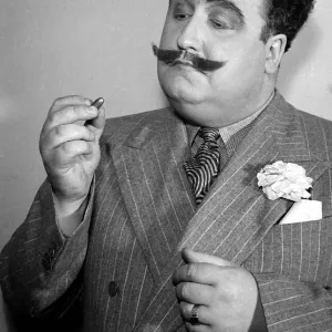 Francis L Sullivan during his performance in Peril at End House: Circa 1936