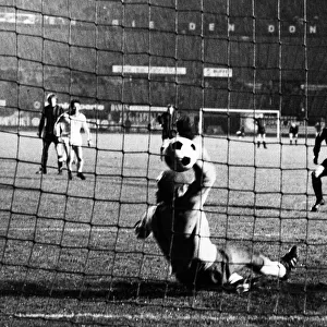 Francis Lee Manchester City scores penalty 1970 European Cup Winners Cup Final
