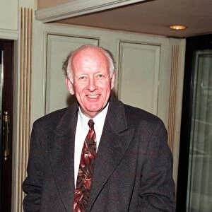 FRANK BOUGH AT PERSONALITY OF THE YEAR LUNCH 08 / 04 / 1992