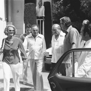 Frank Sinatra and Barbara Leaving David Niven's House Print